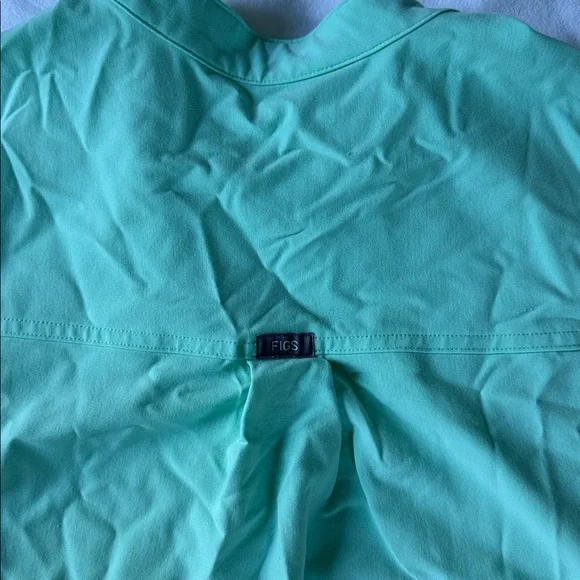 Figs Mariner Oversized Rafael Scrub Top - Picture 2 of 2